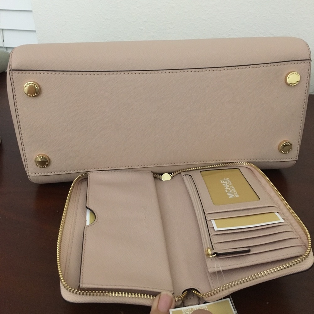 Michael kors large Ciara satchel Bag with Wallet - Picture 8 of 8
